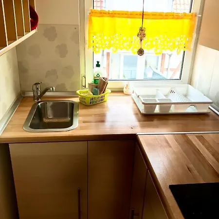 Christinas Dachstuebchen Apartment Ideal Fuer 1 Monteur Zentral In Thiede アパート