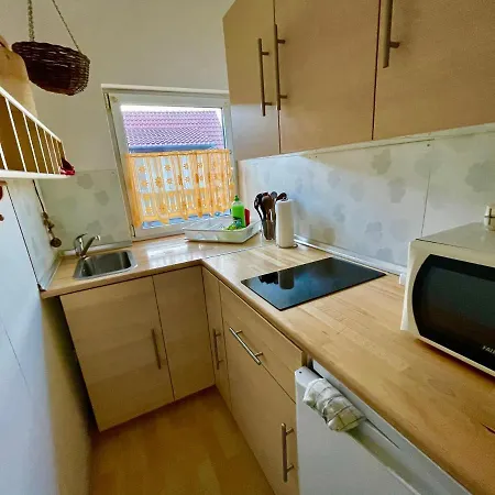 Christinas Dachstuebchen Apartment Ideal Fuer 1 Monteur Zentral In Thiede *