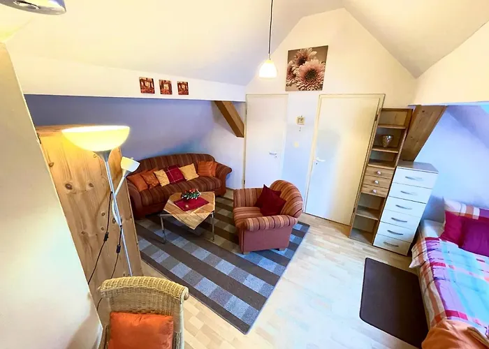 Christinas Dachstuebchen Apartment Ideal Fuer 1 Monteur Zentral In Thiede 萨尔茨吉特